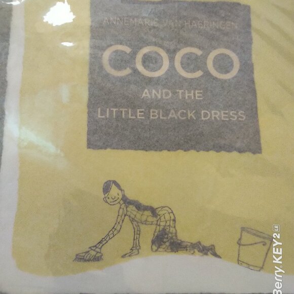 Neiman Marcus Limited Edition Coco and The Little Black Dress RARE - Picture 3 of 5